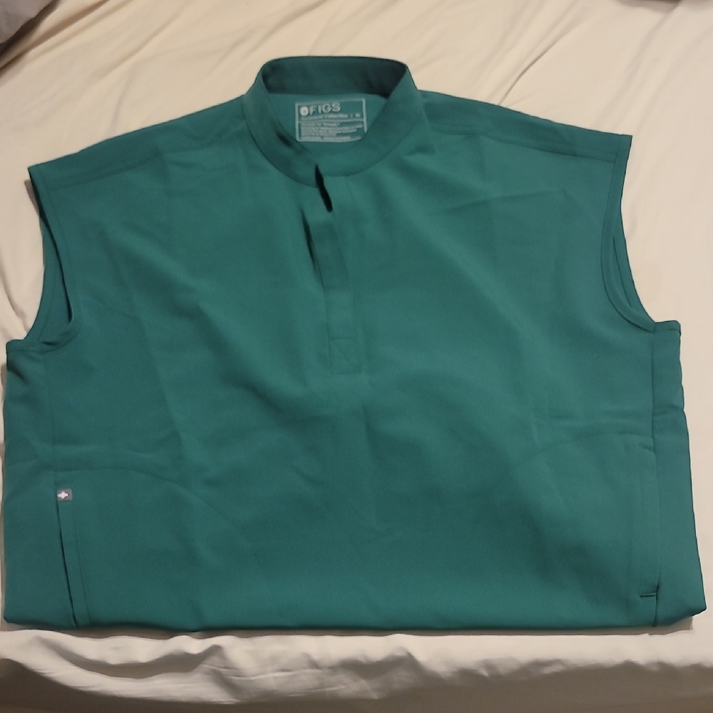 Figs Oversize Green Top